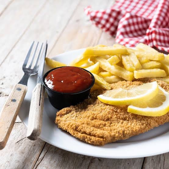 Patates schnitzel tabağı
